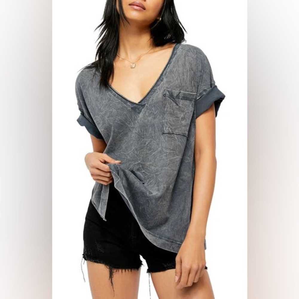 FREE‎ PEOPLE
Want You Side Slit Pocket T-shirt In Dusted Denim